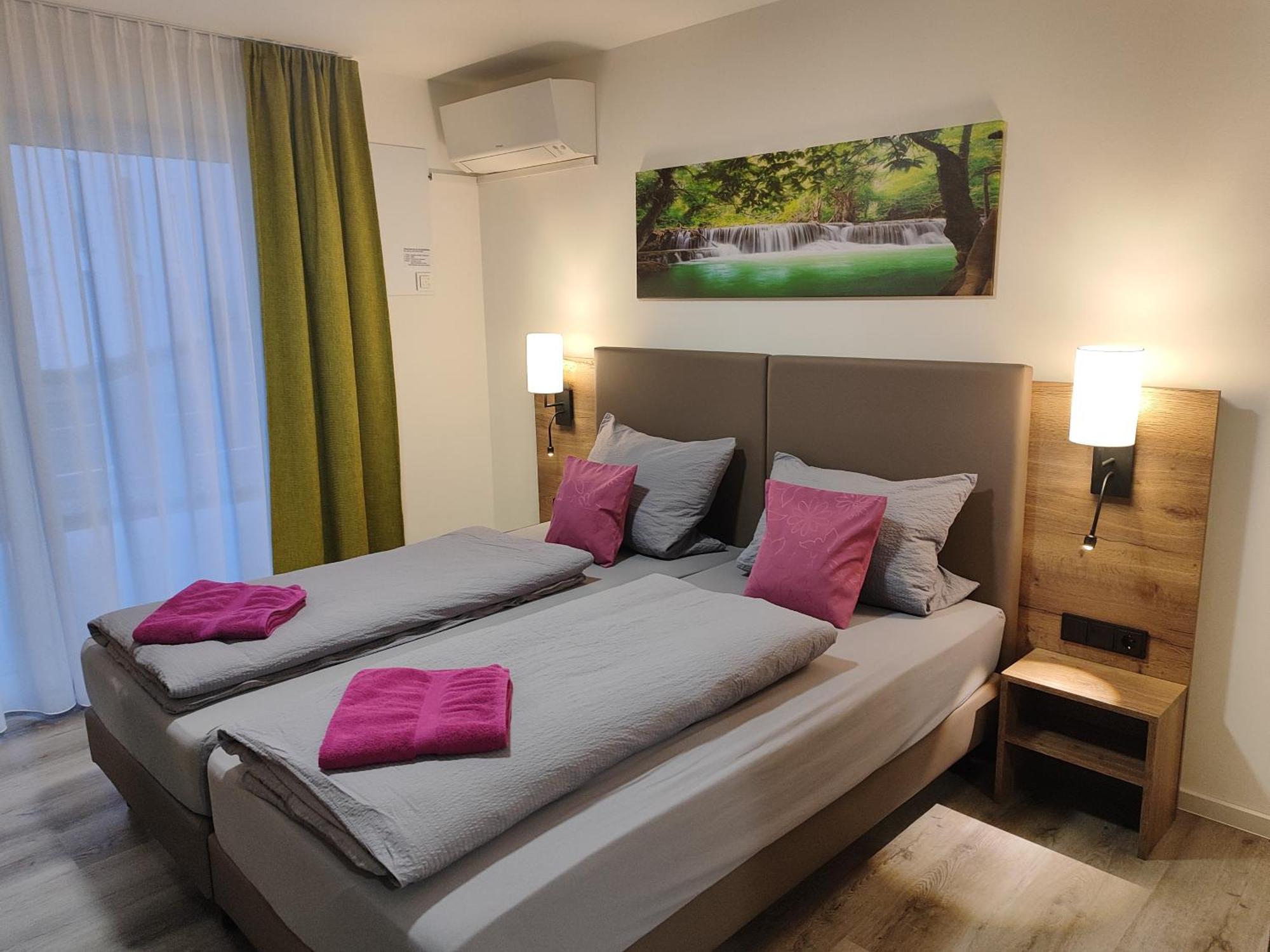 Hotel Gaestehaus Stock Zimmer Baeumle Friedrichshafen Bagian luar foto