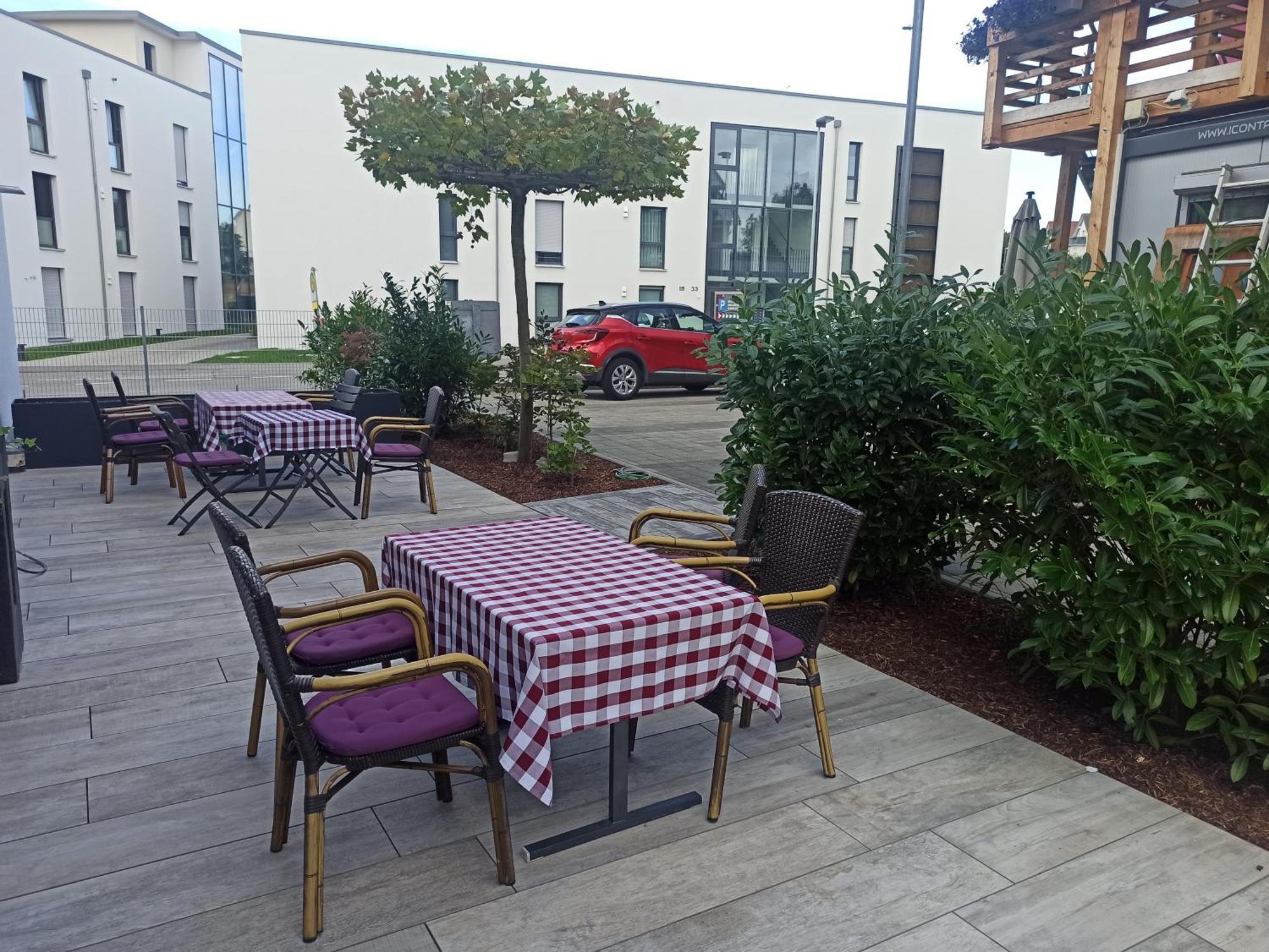 Hotel Gaestehaus Stock Zimmer Baeumle Friedrichshafen Bagian luar foto